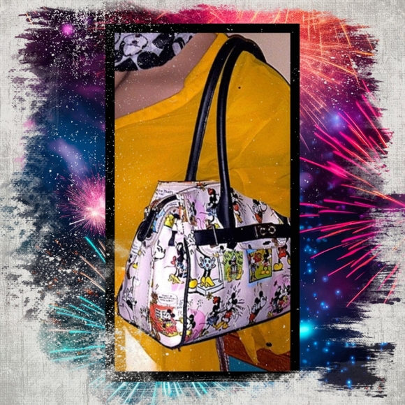 Mickey Mouse purse - Picture 1 of 15